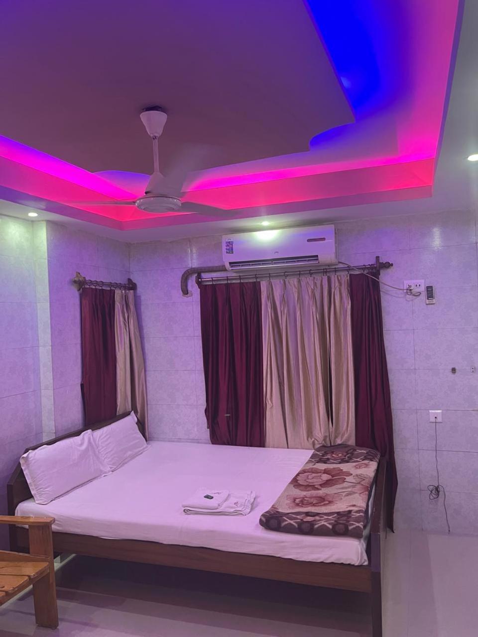 Lodge Babul Калькутта Экстерьер фото