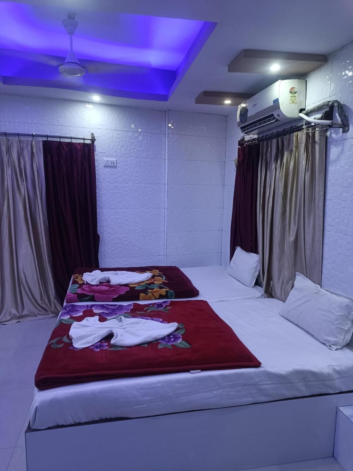 Lodge Babul Калькутта Экстерьер фото